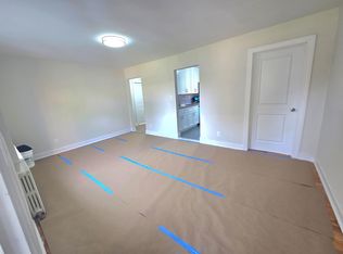 67-93 224th St #1, Oakland Gardens, NY 11364