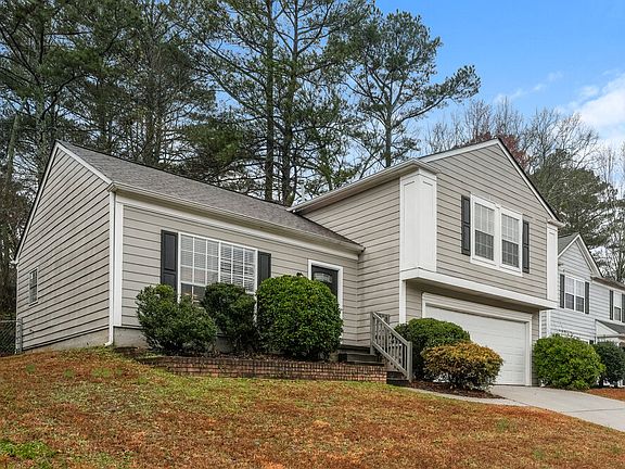 4th image of 6520 Eastbriar Dr