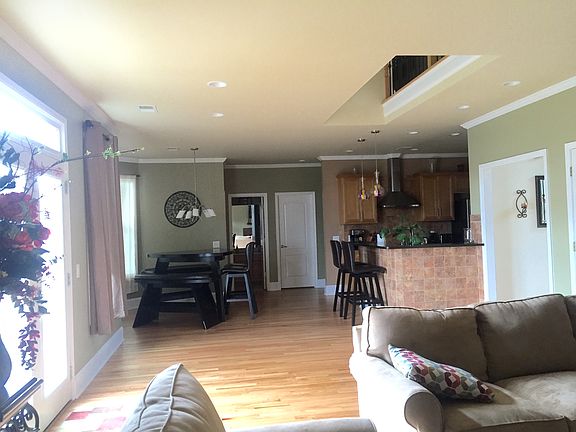 3rd image of 23 Juliana Way