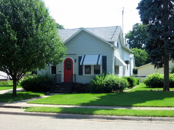 121 N Chestnut St, Princeton, IL 61356
