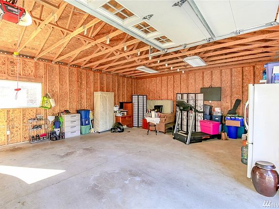 4th image of 6433 Ardmore Dr SW