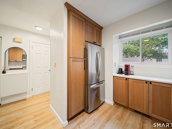 5th image of 5 Danforth Lane #5