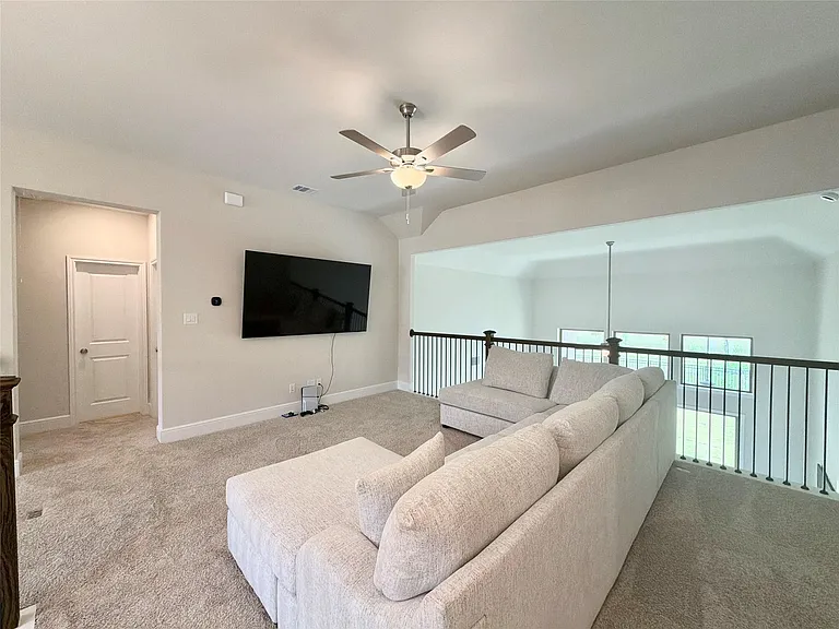 22037 Gateway Arch Dr — Photo 23