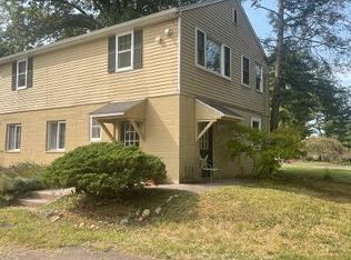 186 River Rd #C, Annandale, NJ 08801
