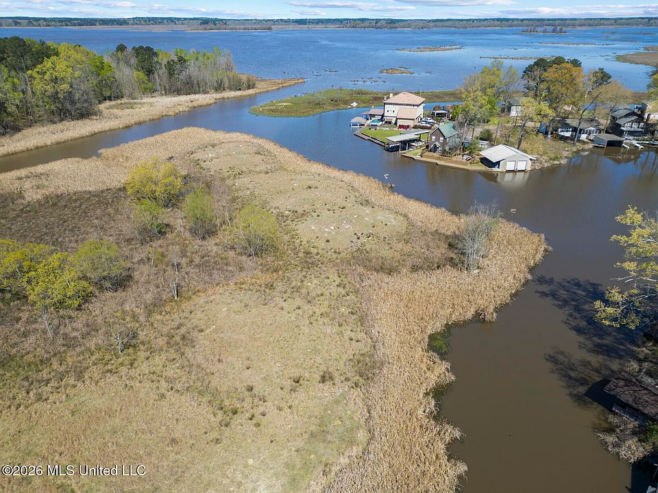 1st image of 355 Lake Harbor Rd