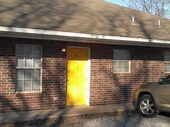 407 East Rodgers A-F, 407 E Rogers St, Lincoln, AR 72744
