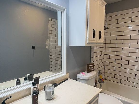 5th image of 5722 91st St