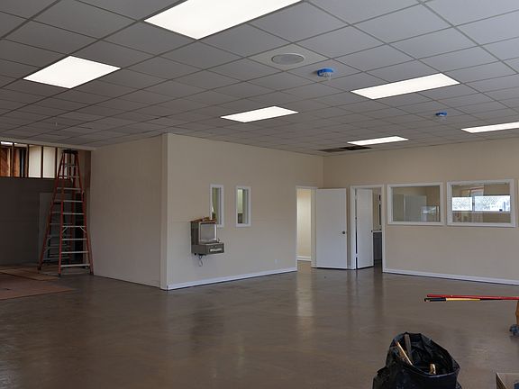 4th image of 200 N Quebec St