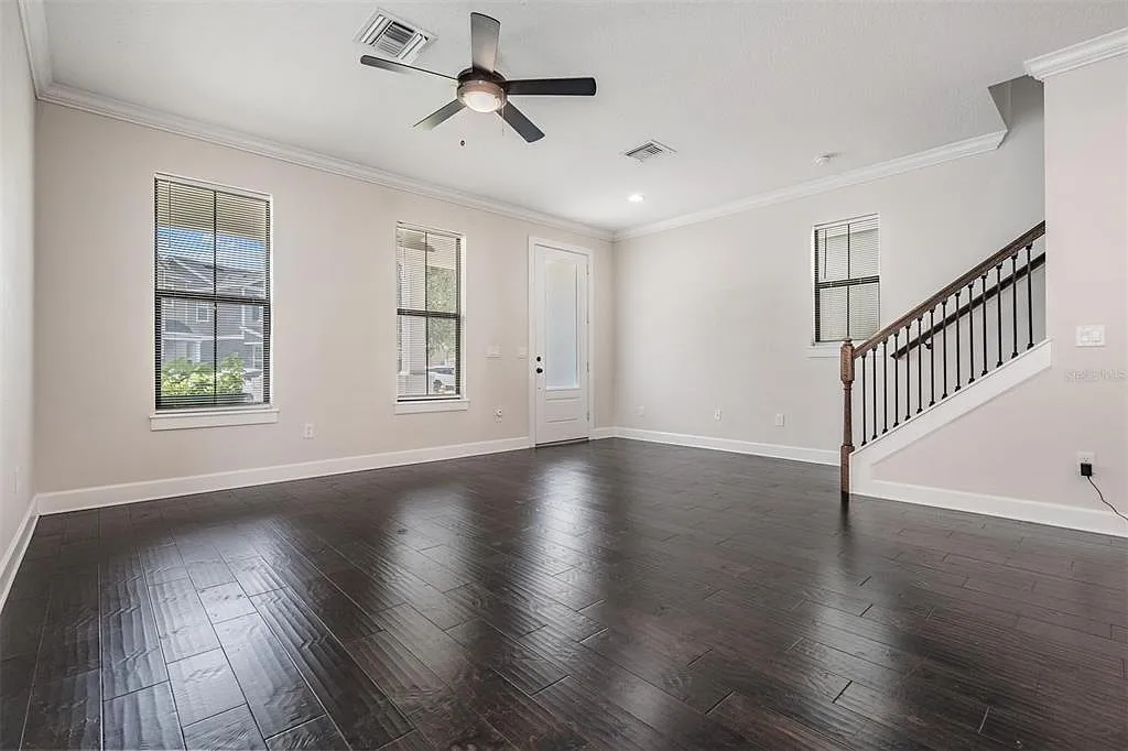 3 bed, 2.5 bath, 1569 sqft, $2,850 — Photo 3