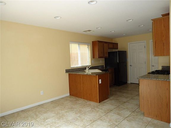 4th image of 7963 Carmel Heights Ave