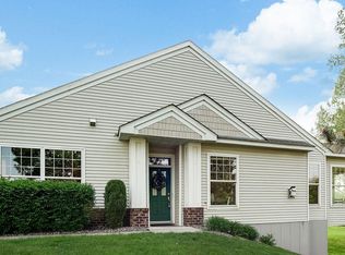 5780 Prairie Ridge Dr, Shoreview, MN 55126