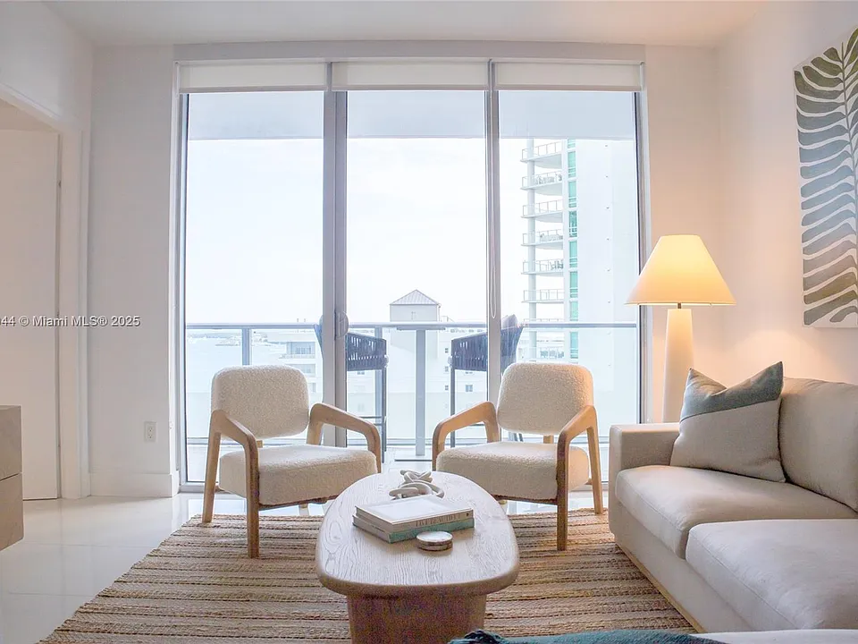 1300 Brickell Bay Dr #1608