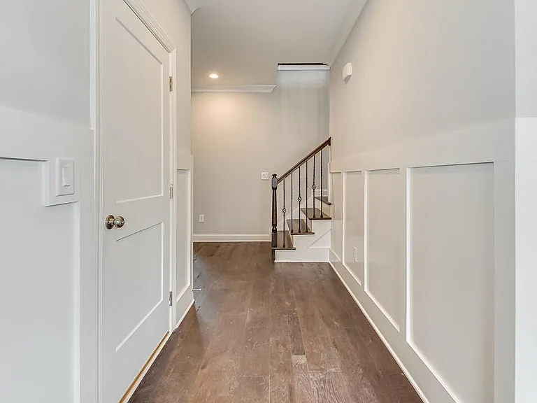 35 Sudderth St — Photo 4