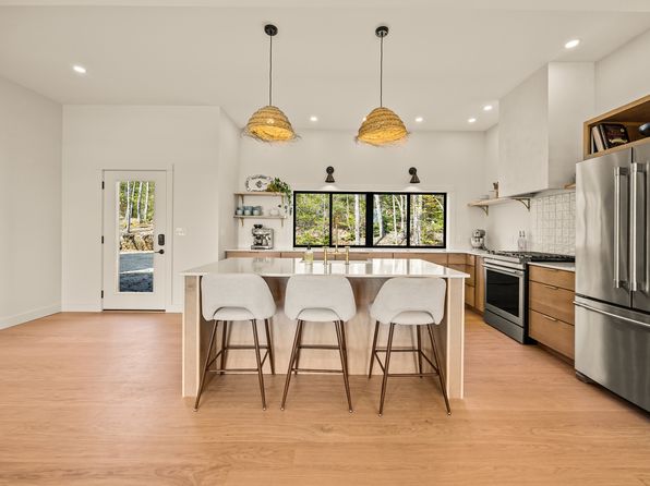 (undisclosed Address)