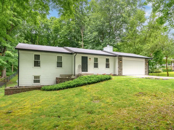 9109 E De Ave, Richland, MI 49083