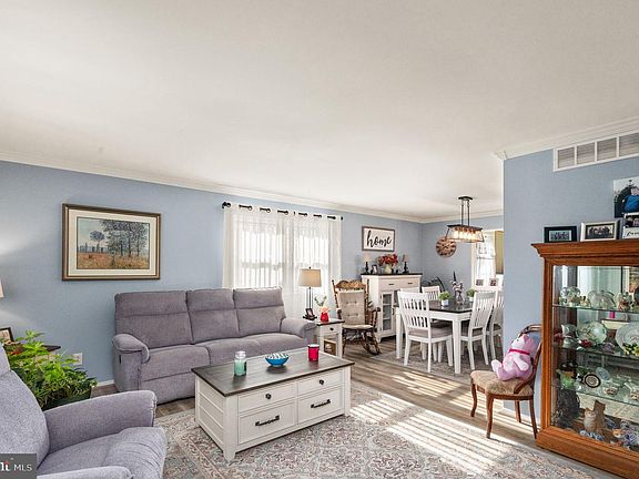 2nd image of 3409 Acton Rd