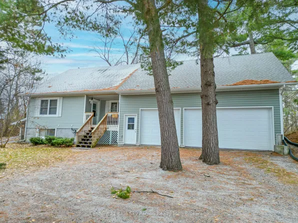 10 Toronto St, Callander, ON P0H 1H0