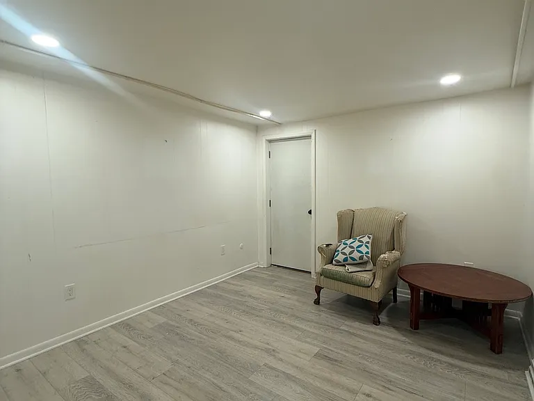 22 Reeves St #22 — Photo 7