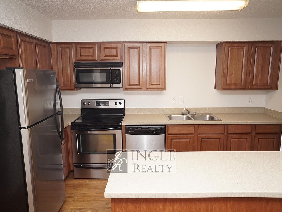 1st image of 206 Craddock Ave