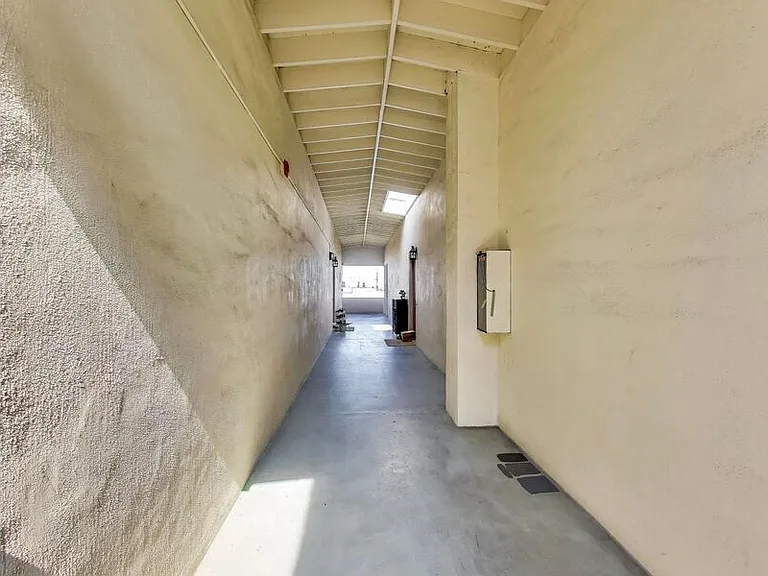 1348 Laurel St #6 — Photo 3