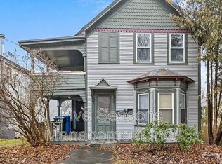 357 Saint Paul St #3, Burlington, VT 05401