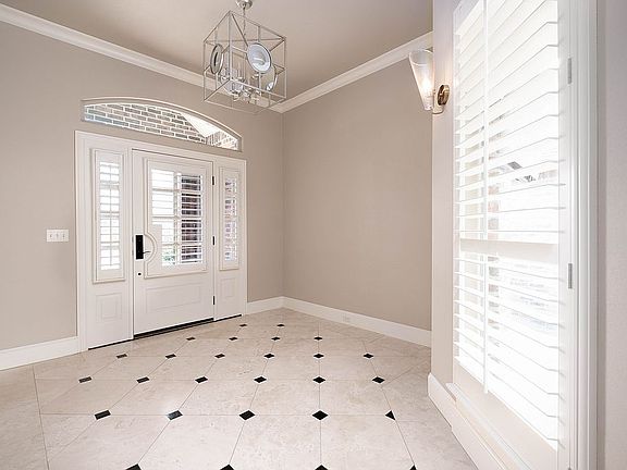 4th image of 4710 Ashville Pl