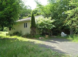189 Forest Rd, Northford, CT 06472