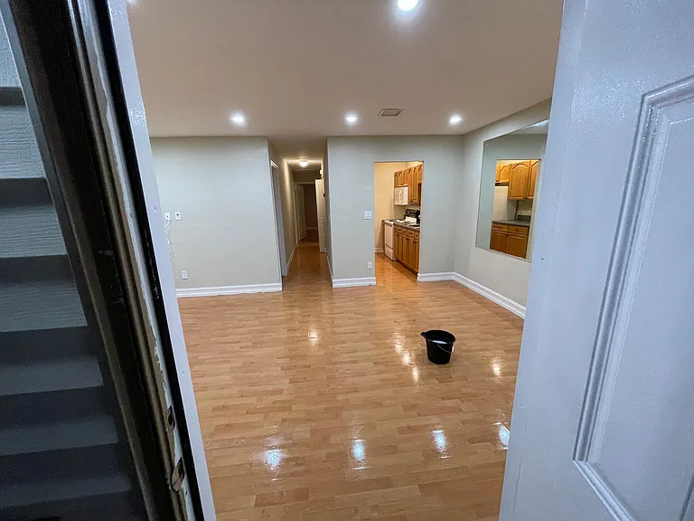 3715 NW 84th Ave — Photo 5