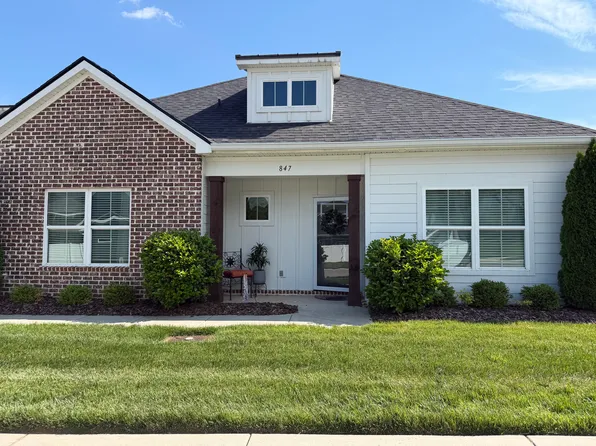 847 Wellstone Dr, Chattanooga, TN 37405