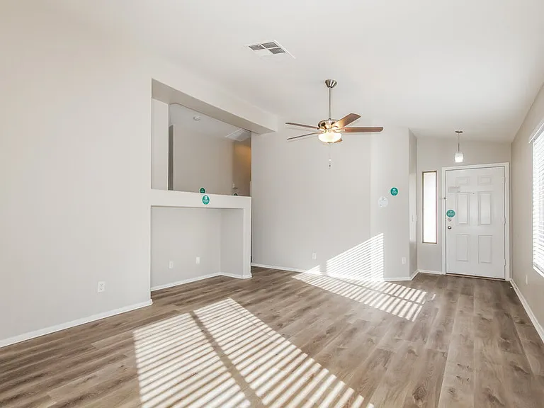 14973 W Port Au Prince Ln — Photo 4