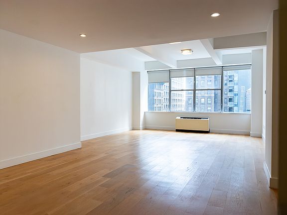 3rd image of 53 Park Pl #15A