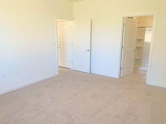 4th image of 5306 E Meadowood Drive