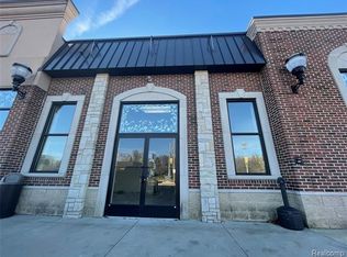 7275 Cooley Lake Rd #2, West Bloomfield, MI