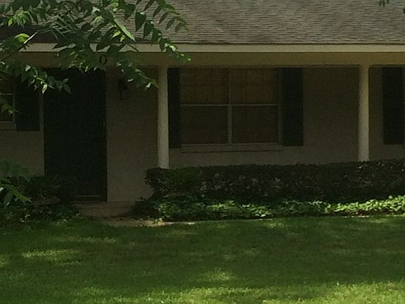 2nd image of 110 Meadowbrook Dr