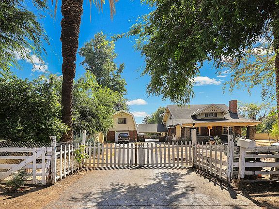 2nd image of 2520 S Santa Anita Ave