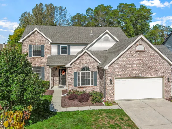 12342 Geist Cove Dr, Indianapolis, IN 46236