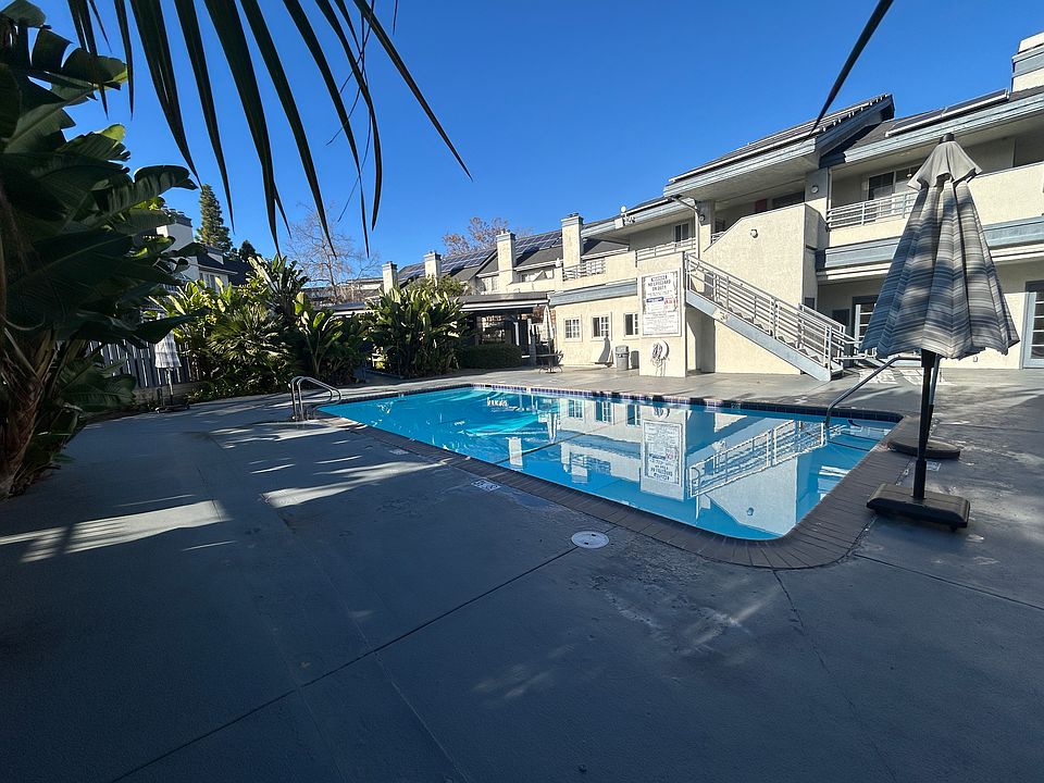 1st image of 1025 Southwood Dr