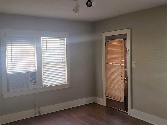 3rd image of 848 S Flood Ave #850