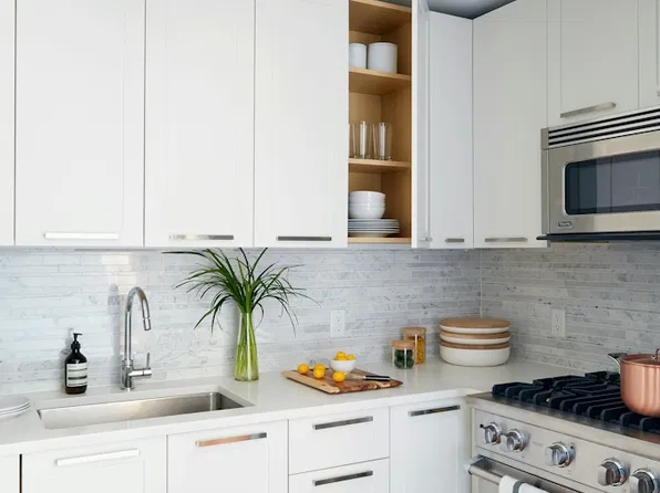 200 East 94th Street image 1 of 6