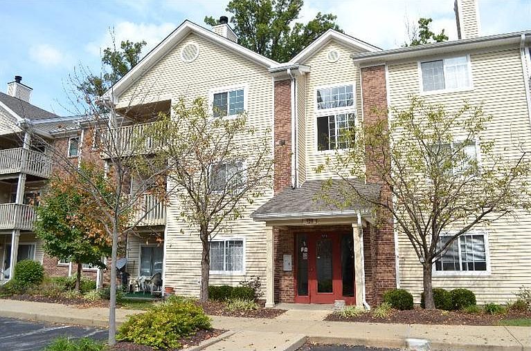 1st image of 720 Carrington Pl APT 205