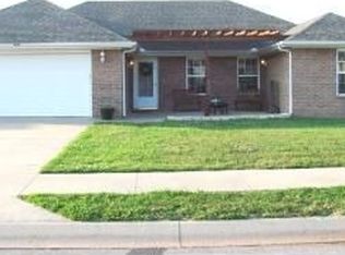 880 Todd Cir, Pea Ridge, AR 72751
