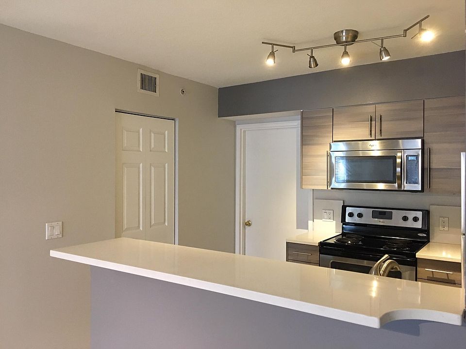 Emerald Isle At Laguna Lakes Condominiums Apartment Rentals West Palm Beach, FL Zillow