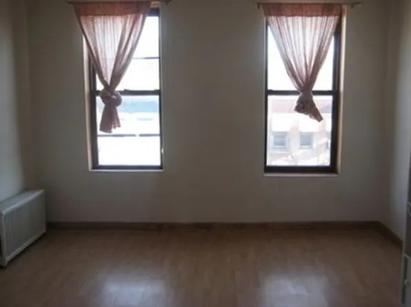 520 3rd Ave, Brooklyn, NY 11215