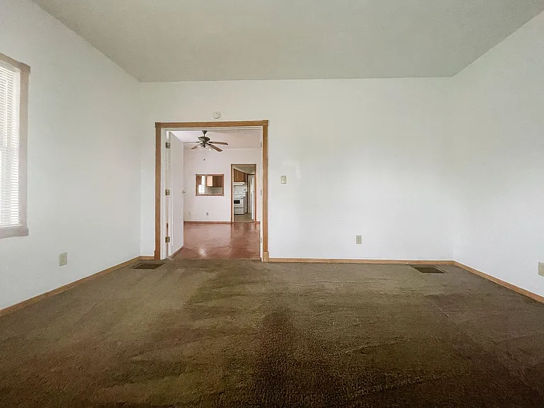 1617 W Memorial Dr — Photo 5