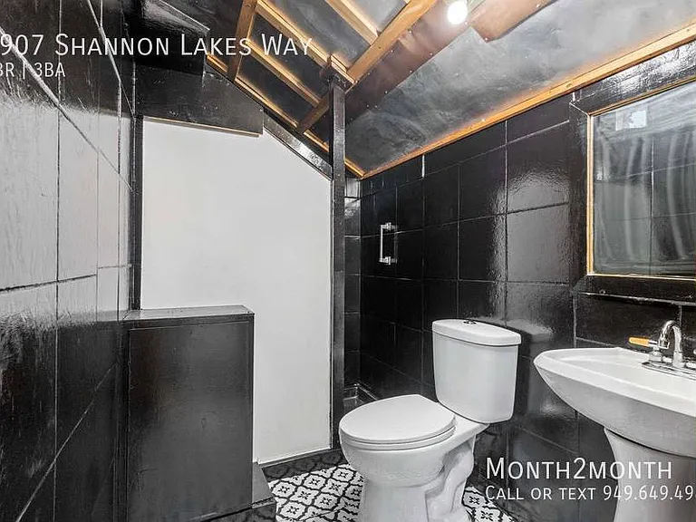 7907 Shannon Lakes Way — Photo 28