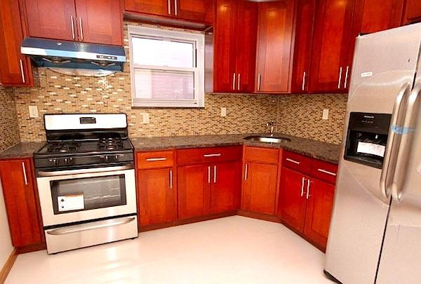 1st image of 3174 45th St #3