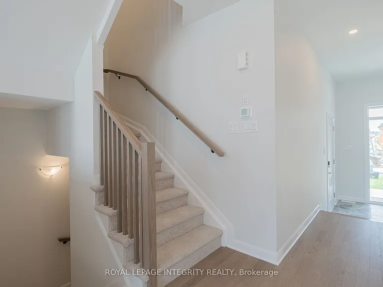 409 Silicon Way — Photo 13