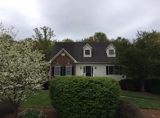 150 Stonburg Rd, Clemmons, NC 27012