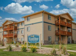 1313 W 30th St, Yankton, SD 57078