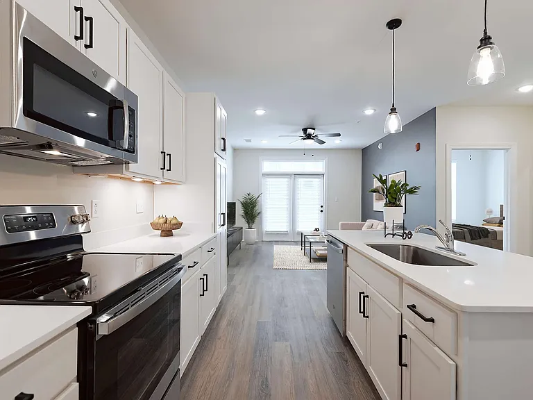 Shadow Creek West New Apartments — Photo 15